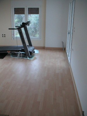 Laminate floor